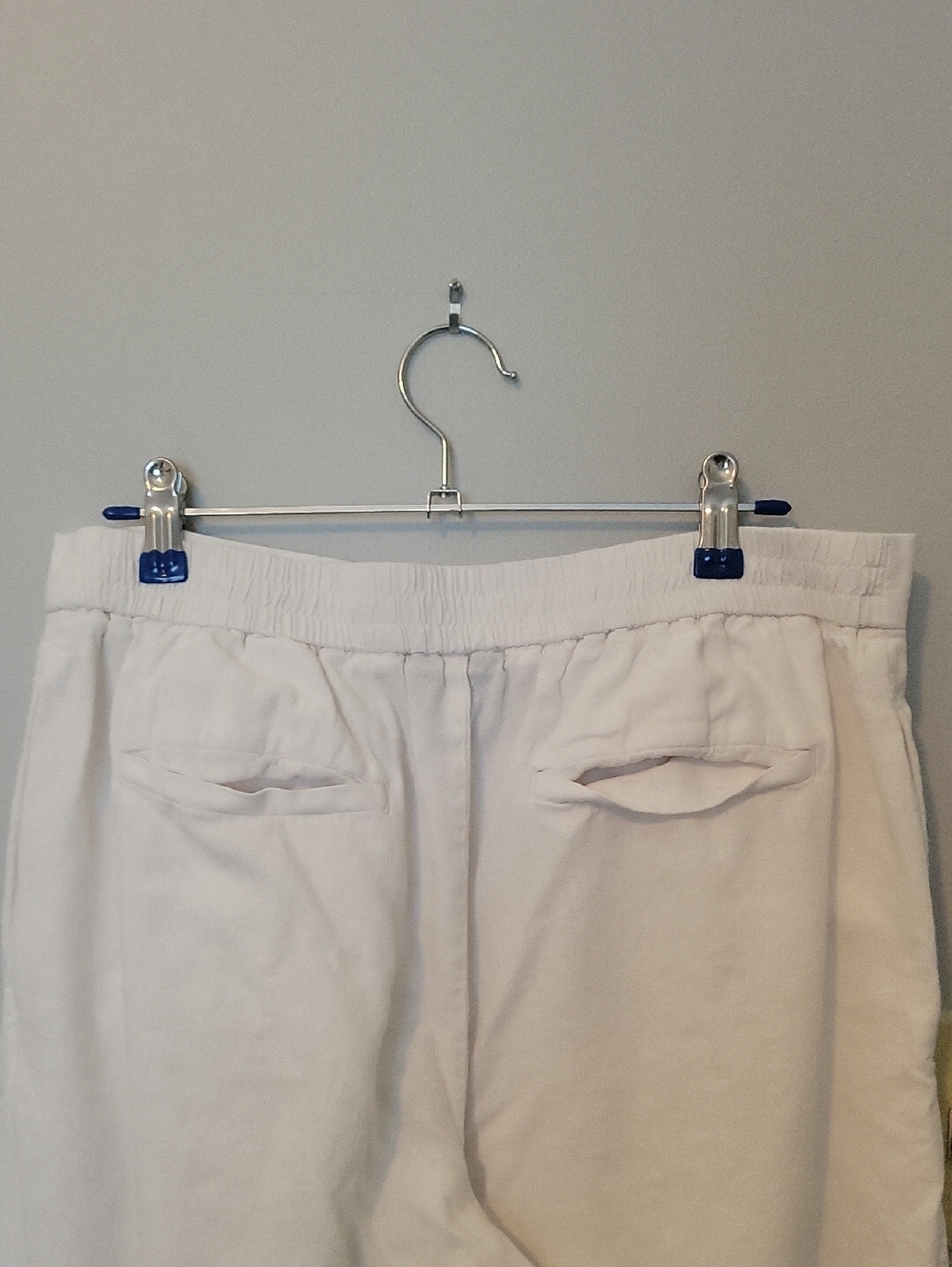 White Wide-Leg Crop Women’s Pants - Picture 3 of 4